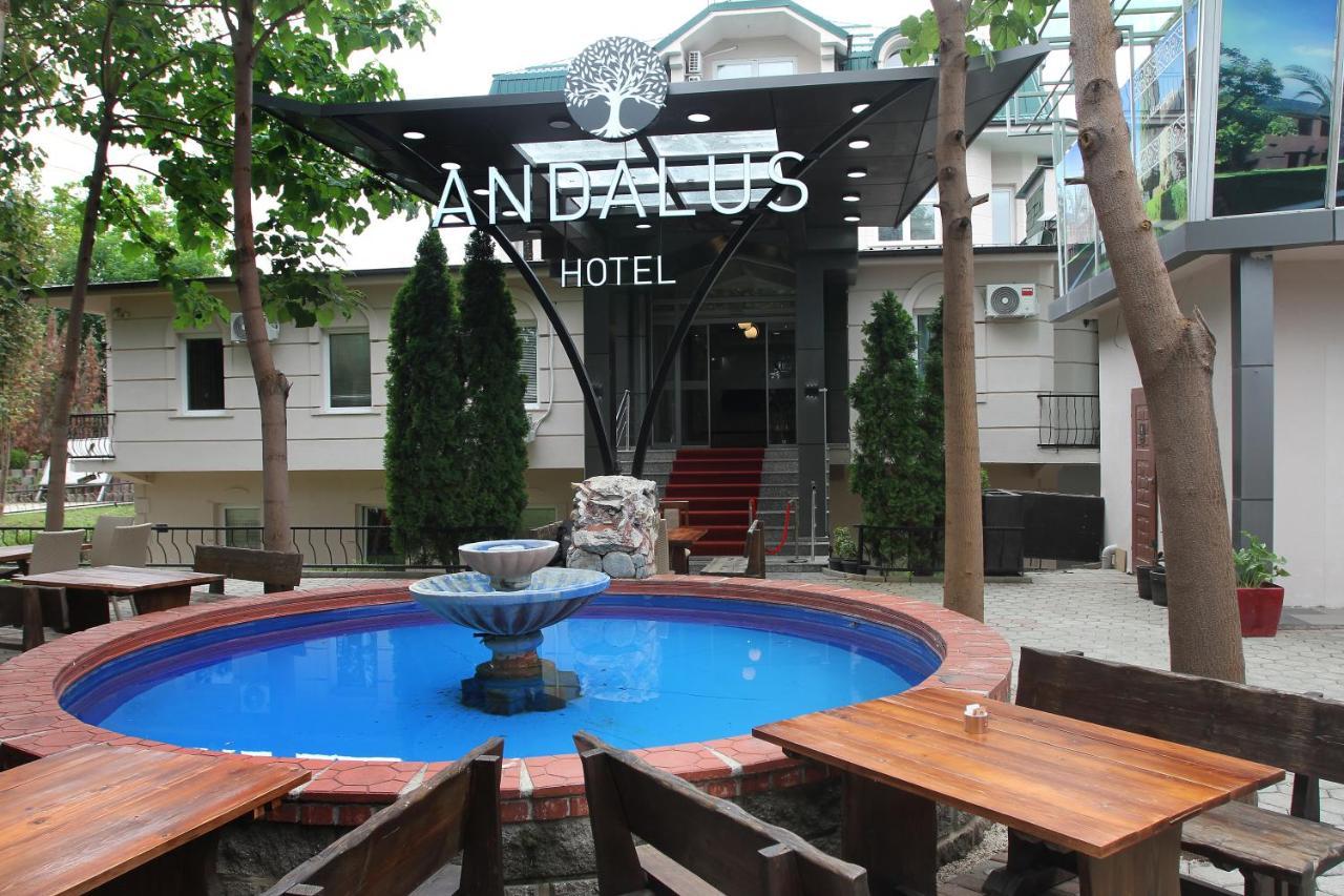 Hotel Andalus Skopje Buitenkant foto