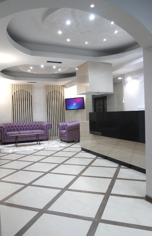 Hotel Andalus Skopje Buitenkant foto