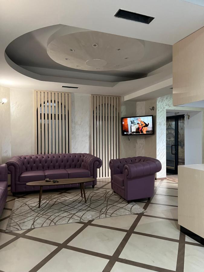 Hotel Andalus Skopje Buitenkant foto