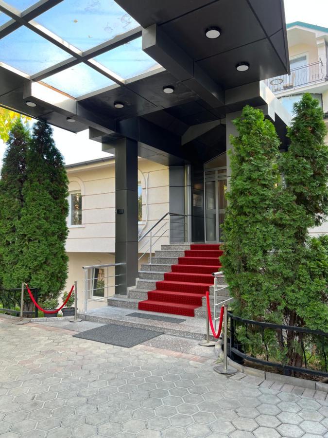 Hotel Andalus Skopje Buitenkant foto